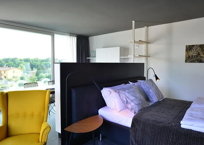 Extra Urbano - Lago Di Garda - Adults Only