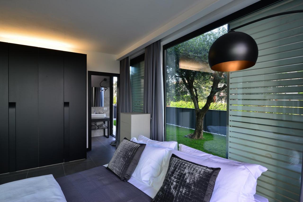 Extra Urbano - Di Garda - Adults Only *