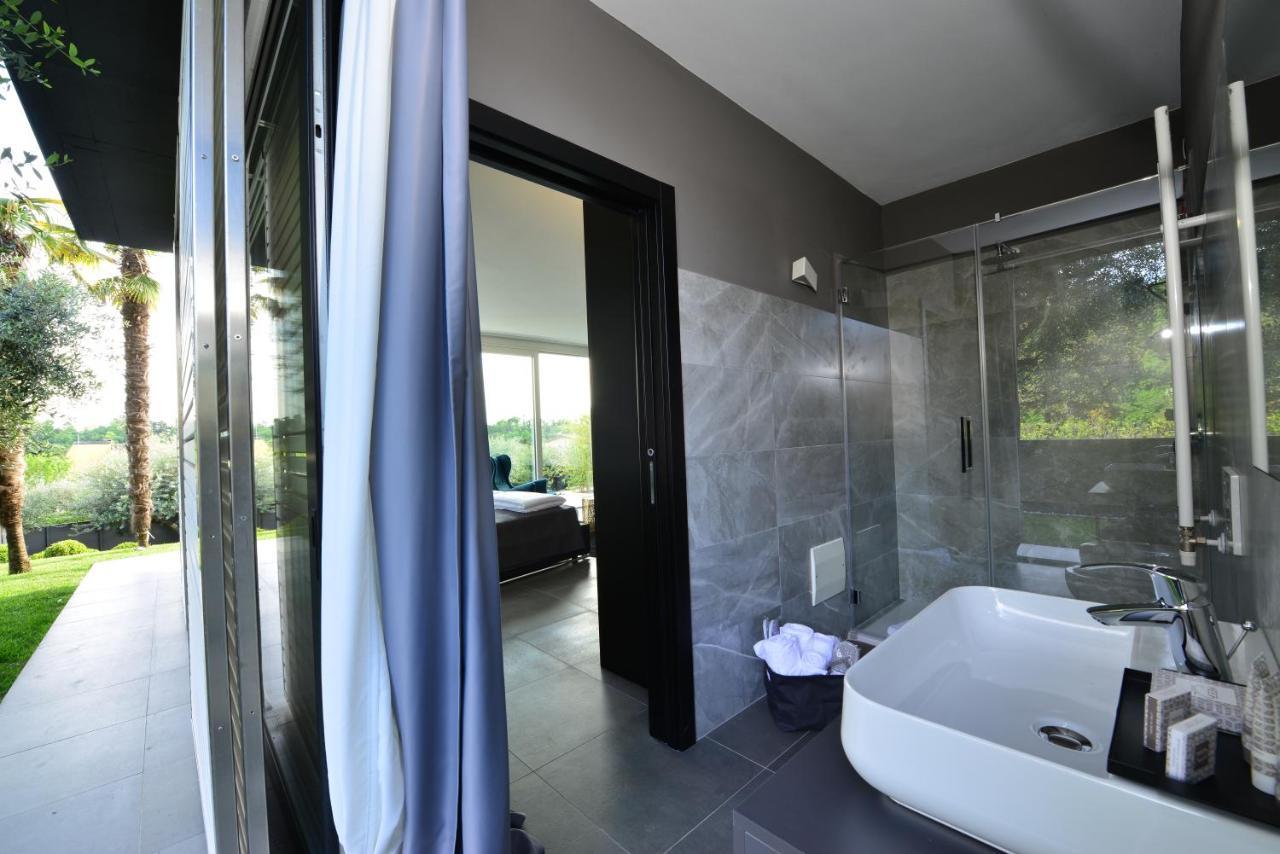 Extra Urbano - Di Garda - Adults Only Apartment